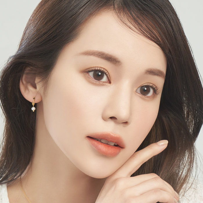 엘리베이직 브라운